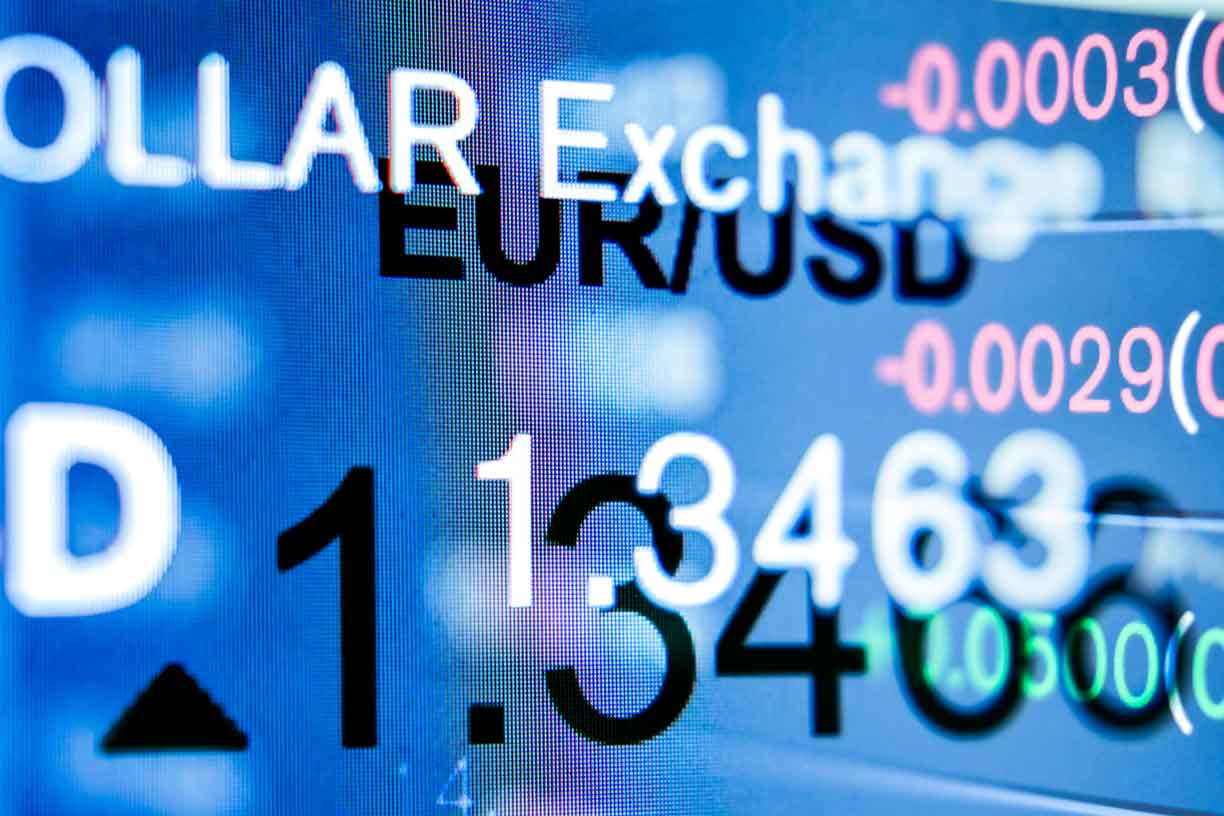 Electronic currency exchange notice board